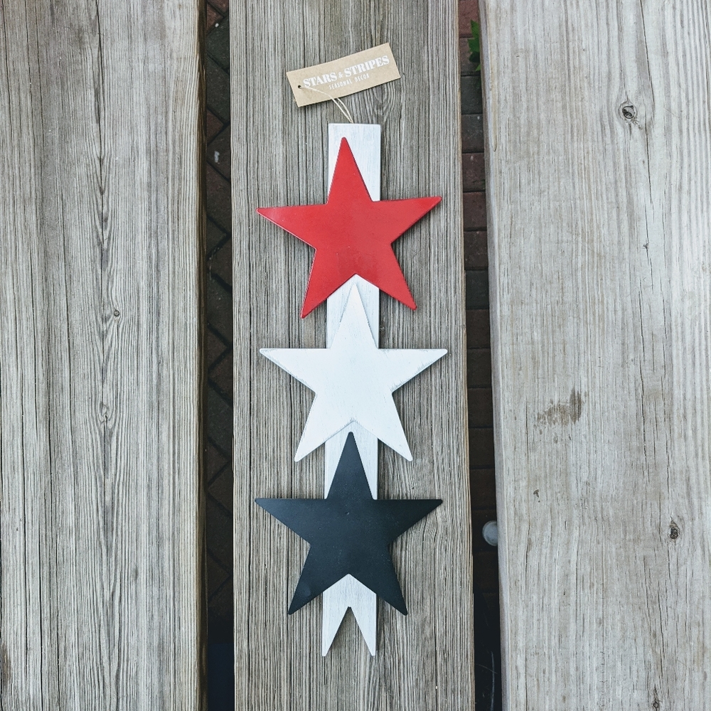 Stars & Stripes Patriotic Home Decoration NWT